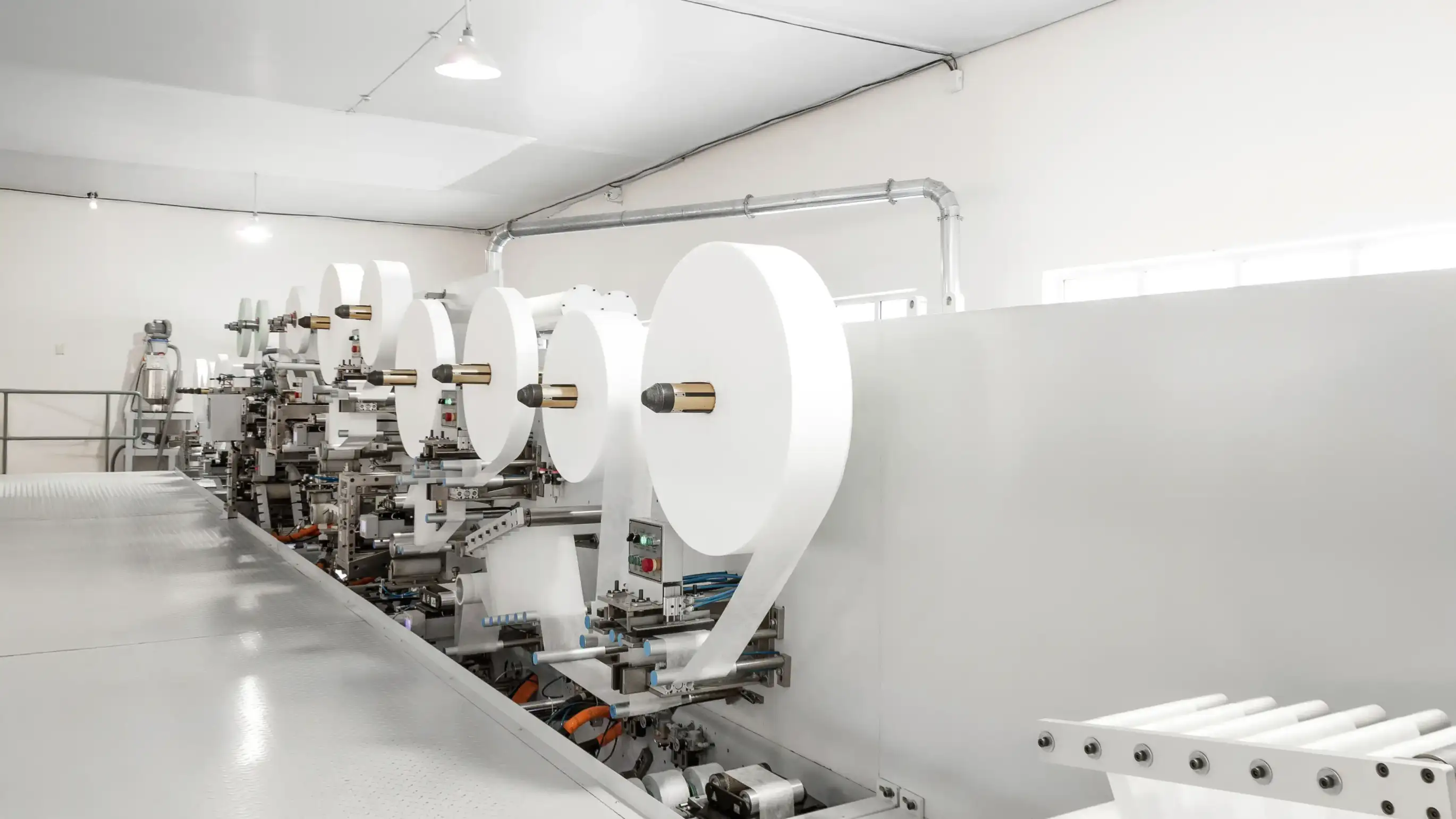 Absolute Encoder with IO-Link Interface for Precise Position Detection in Packaging Machines Absolute Encoder with IO-Link Interface for Precise Position Detection in Packaging Machines