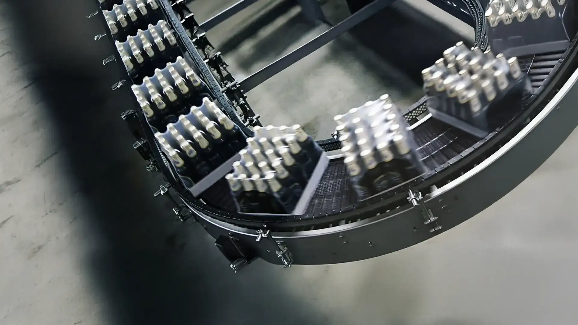 Continuous Transportation Processes in Filling Plants with the PMI360D-F130
