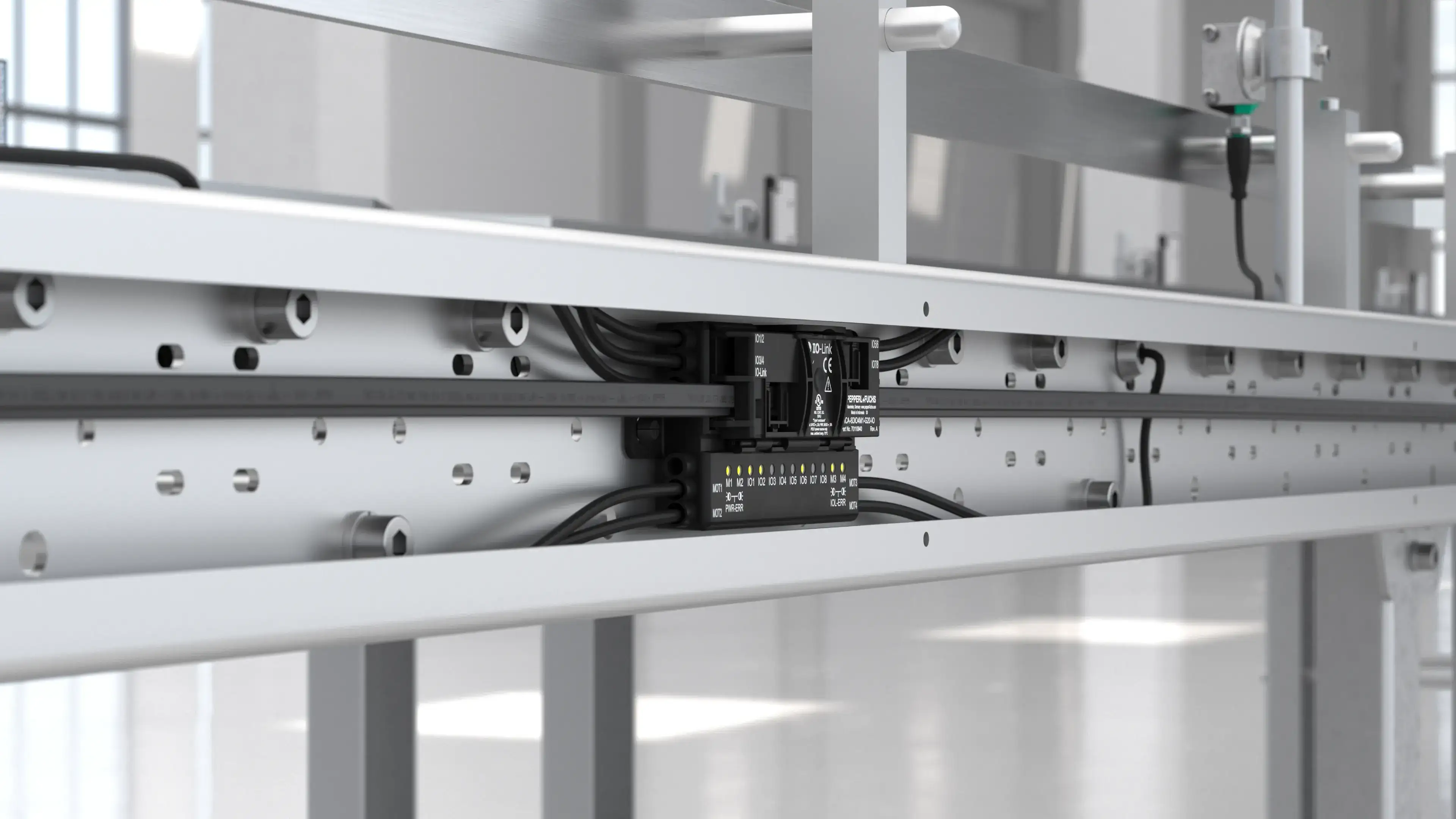 G20 motor control module in a mounting rail