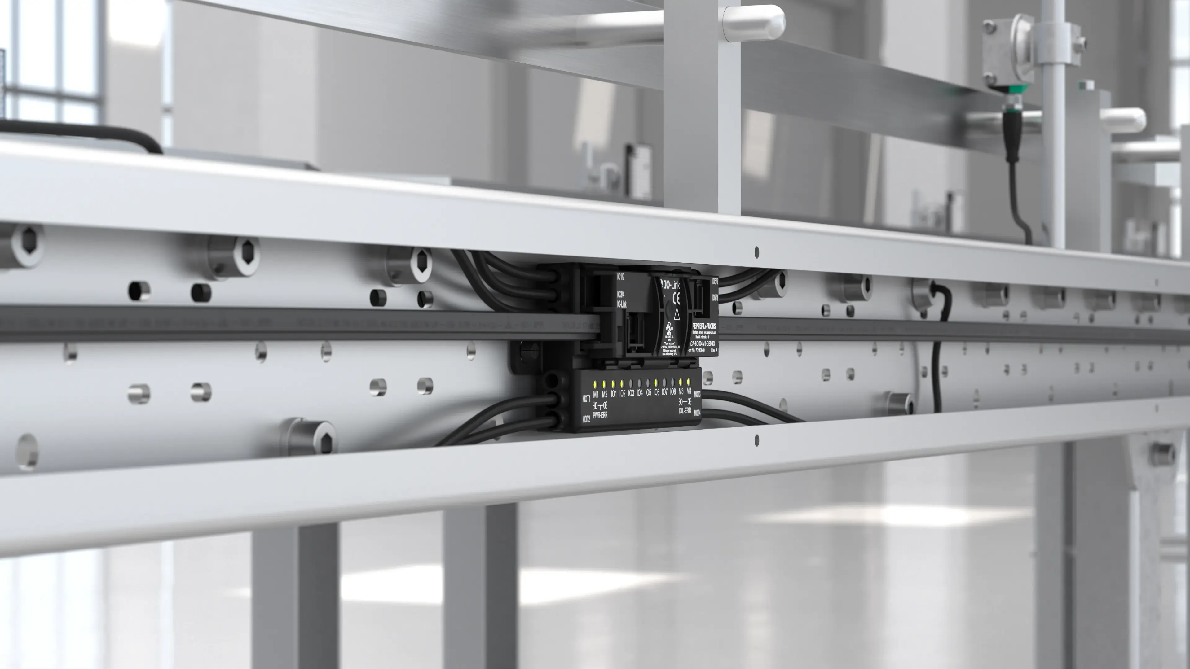 G20 motor control module in a mounting rail